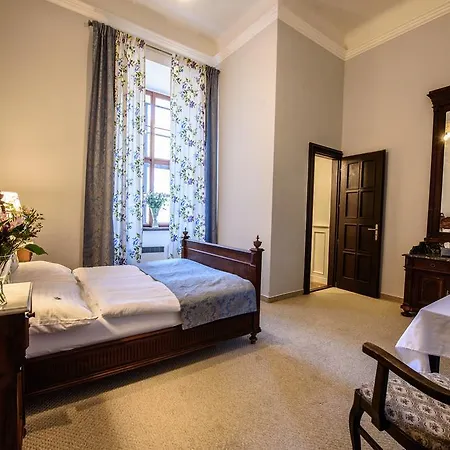 Hotel Chateau 4*