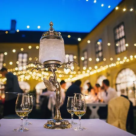 Chateau Hostačov Hotel 4*