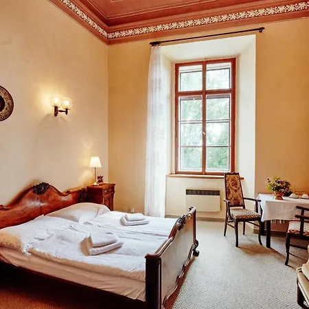 Chateau Hotel 4*