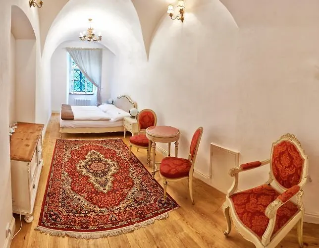 מלון Chateau 4*